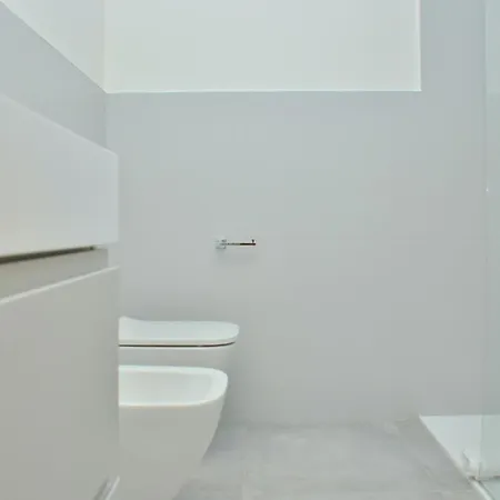 Stylish Beachfront Flat In With Pool アパート *